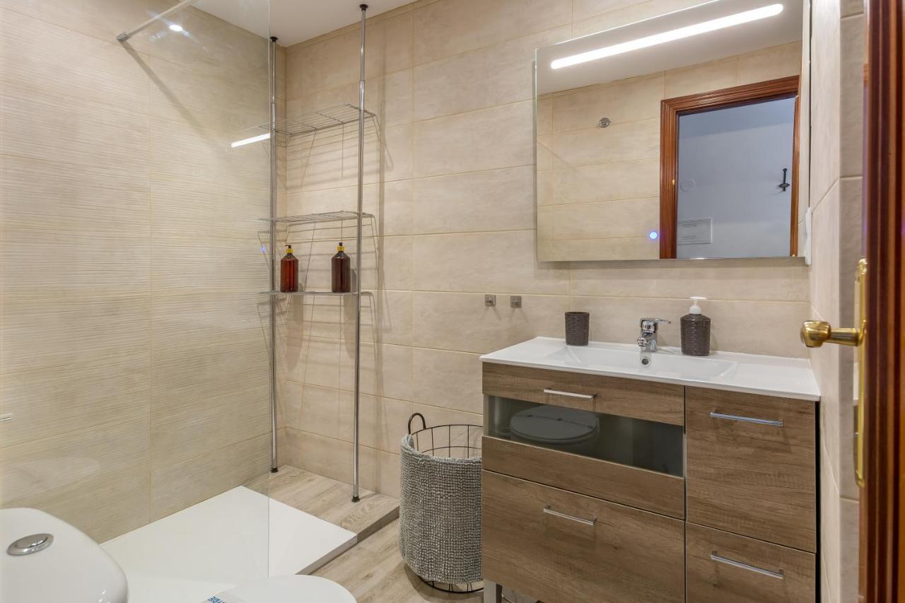 Sf Carihuela Luxury Suite Torremolinos Exterior photo